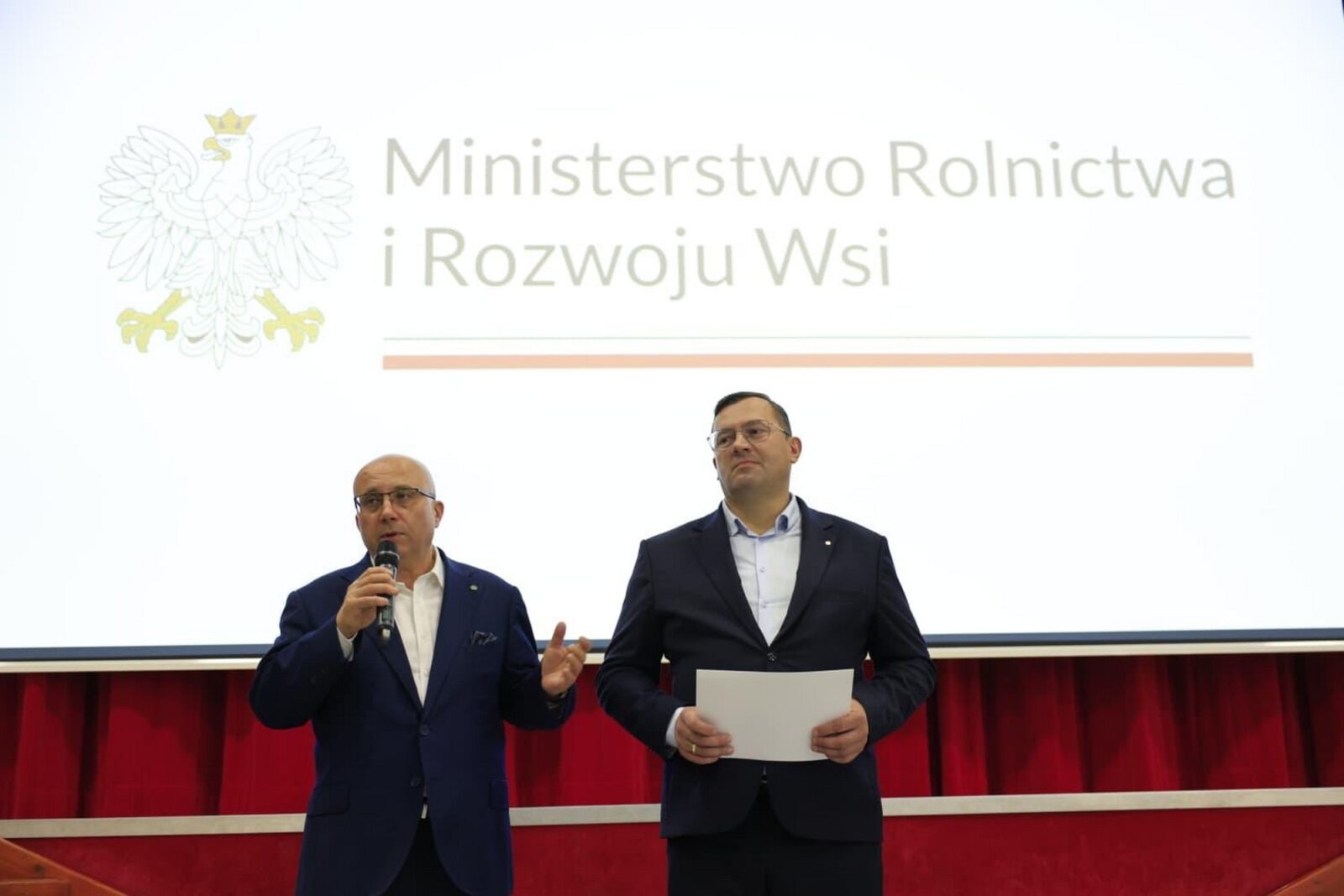 wręczenie promes