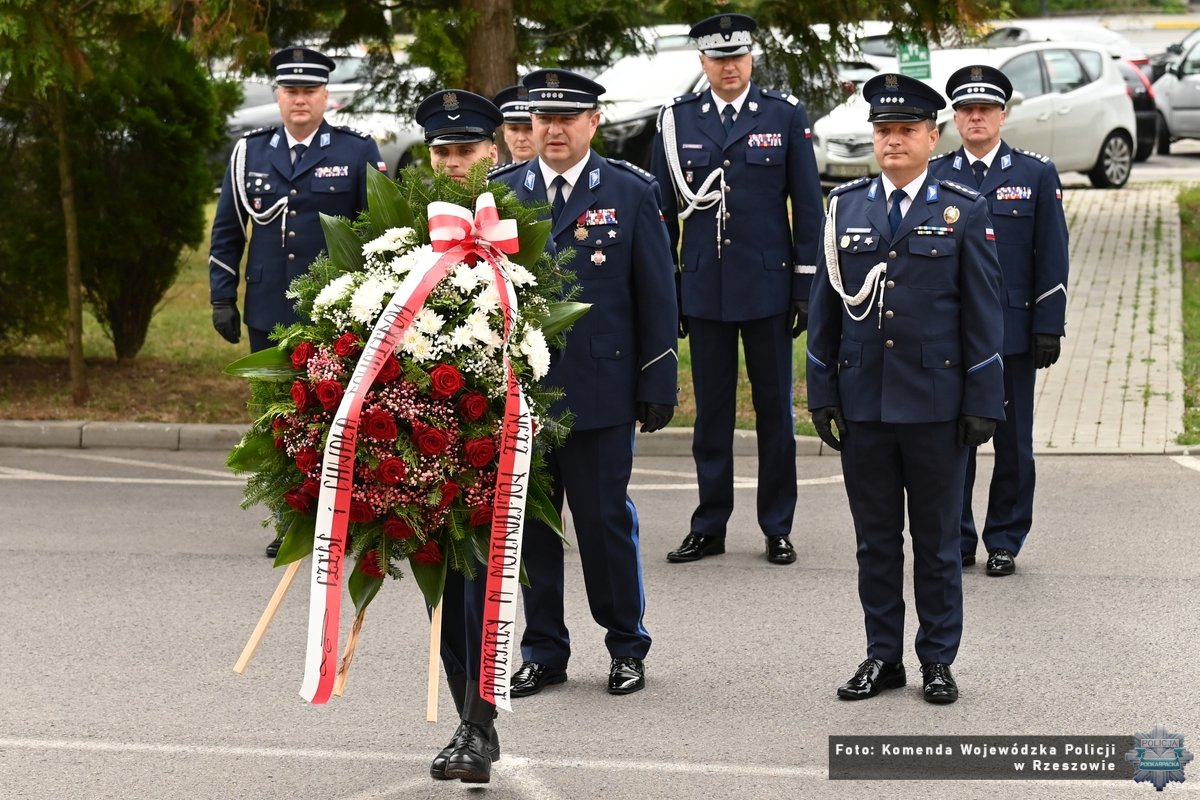 Uczcili pamięć poległych policjantów