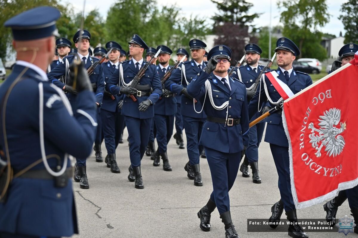 Nowi policjanci w rzeszowskiej prewencji