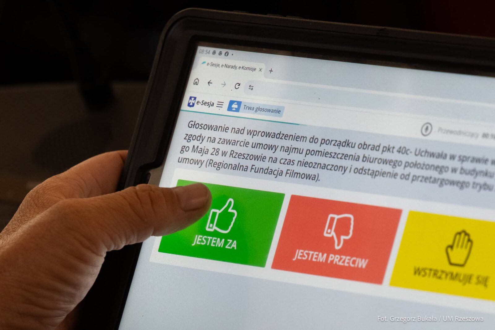 sesja rady miasta przycisk do głosowania za