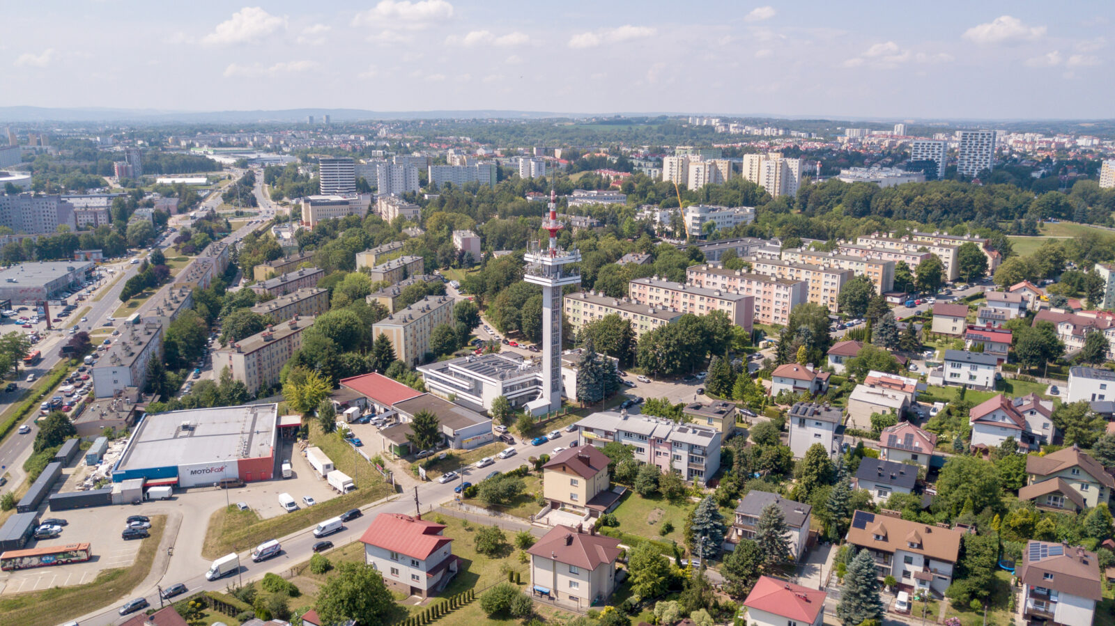 Wieża telewizyjna na Baranówce widok z drona
