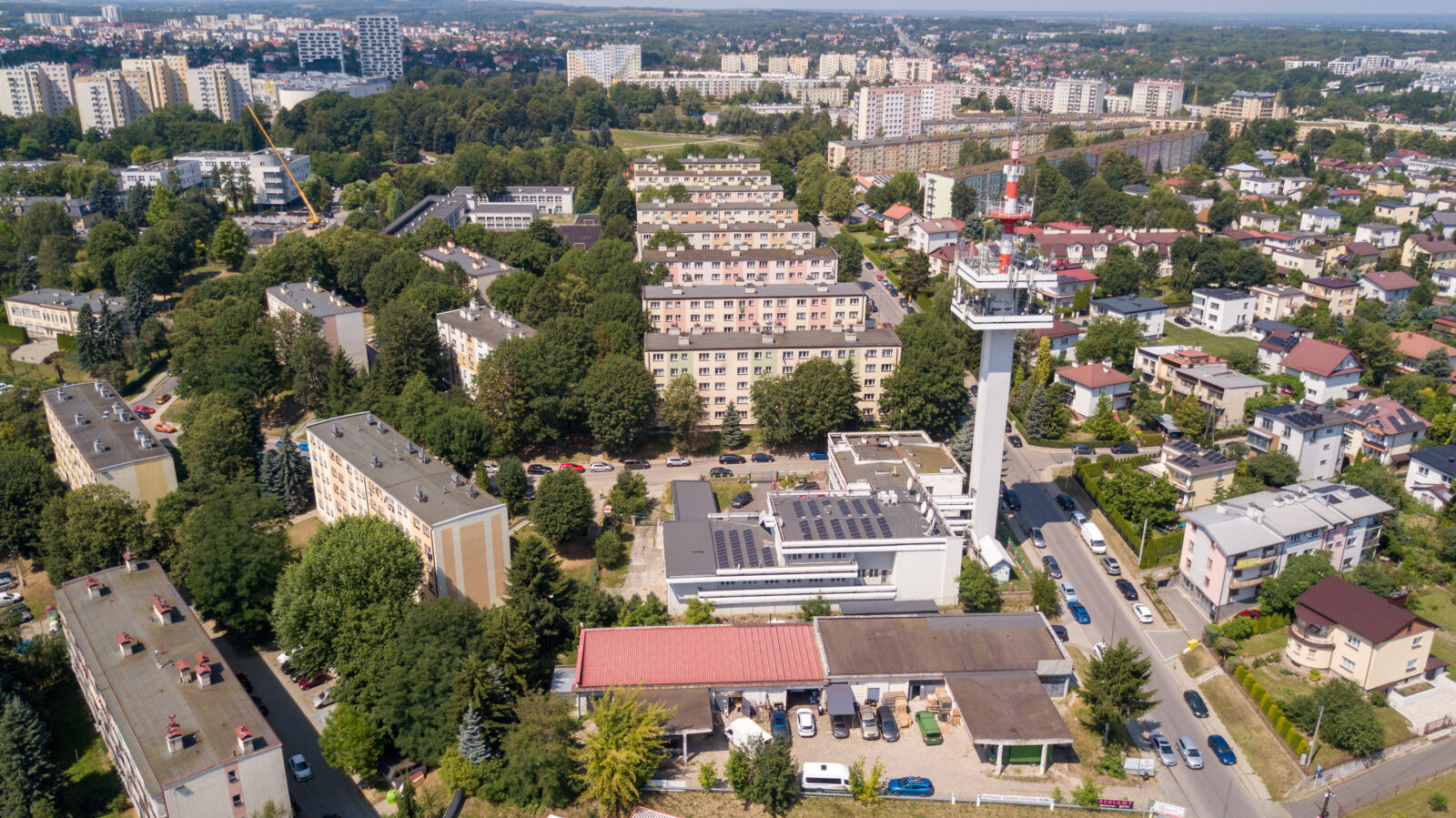 Wieża telewizyjna na Baranówce widok z drona