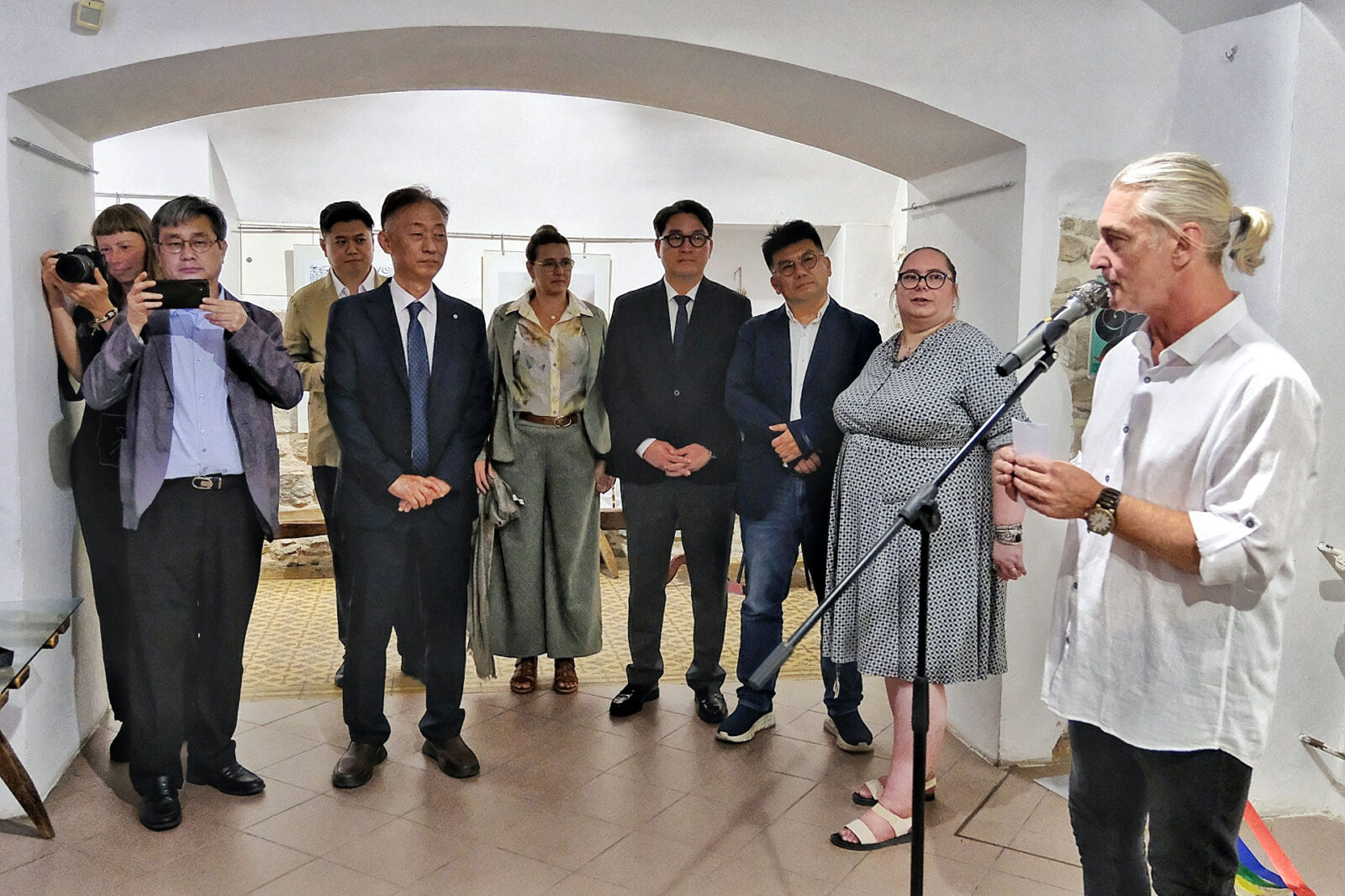 Koreańska ilustracja - Galeria pod Ratuszem