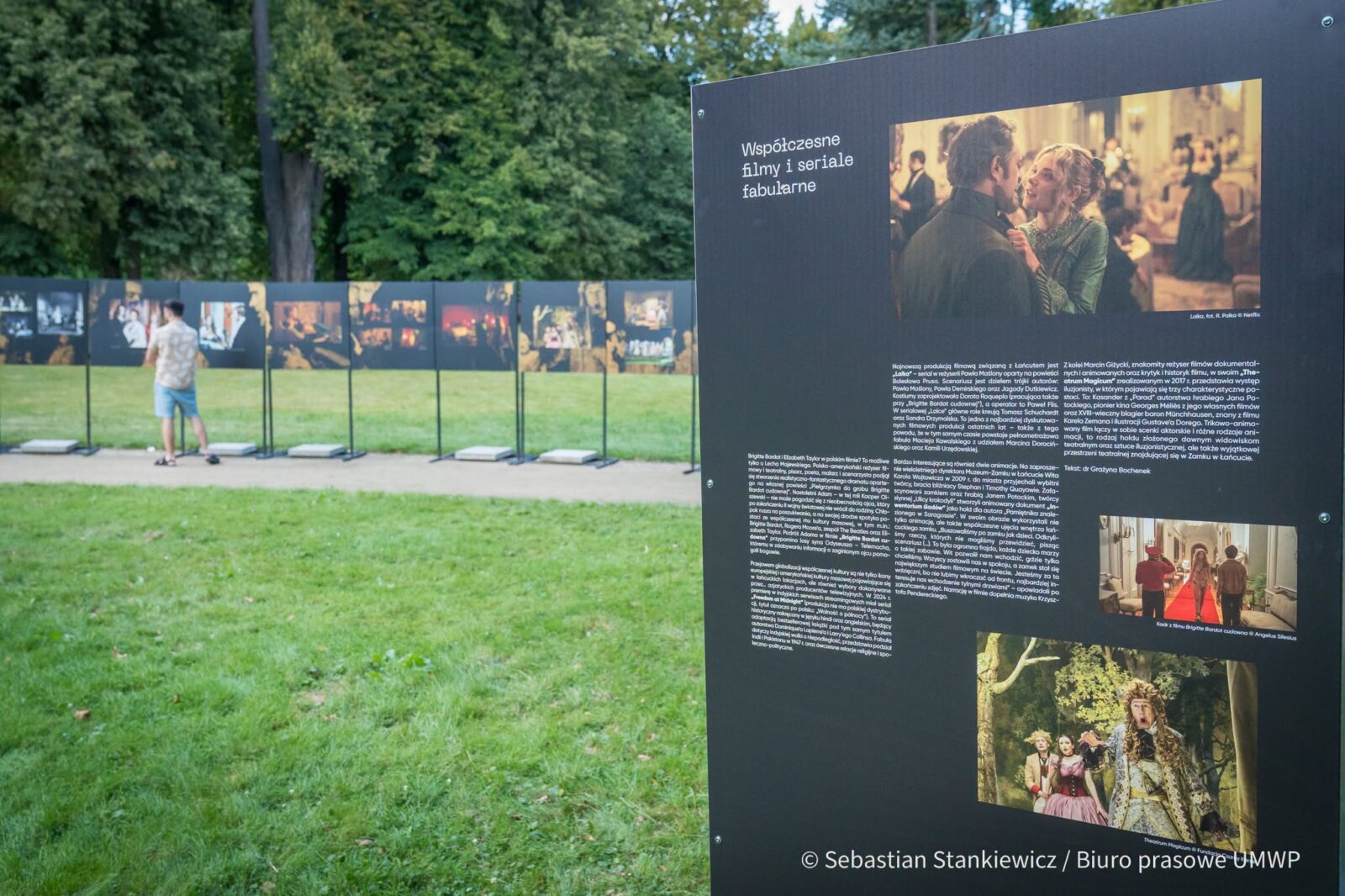 Plenerowa wystawa poświęcona filmowemu dziedzictwu Łańcuta