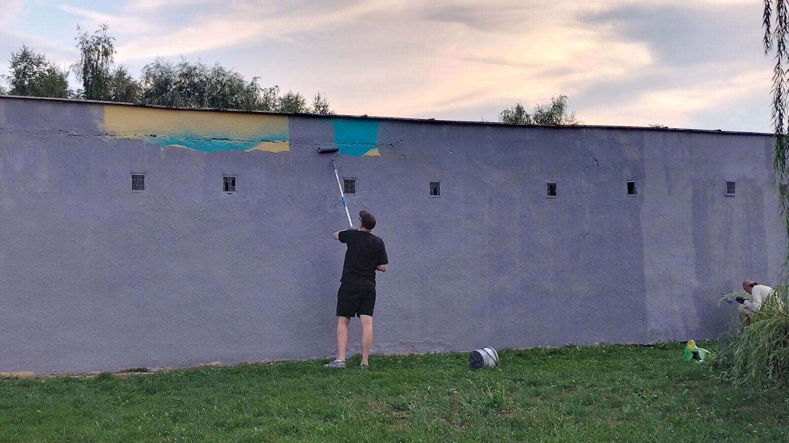 zamalowywanie ścian garaży