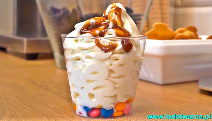Flurry z lentilkami i polewą tiramisu