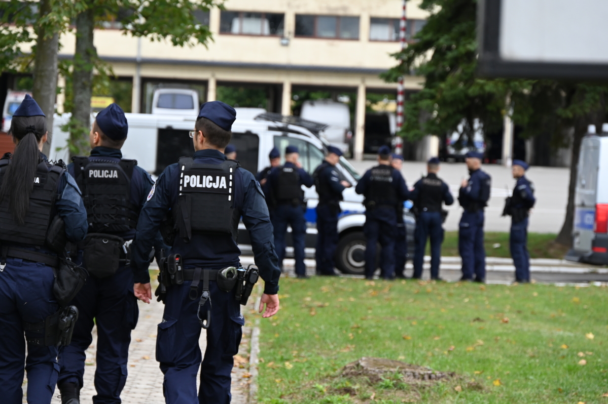 policjanci z prewencji w Zaczerniu