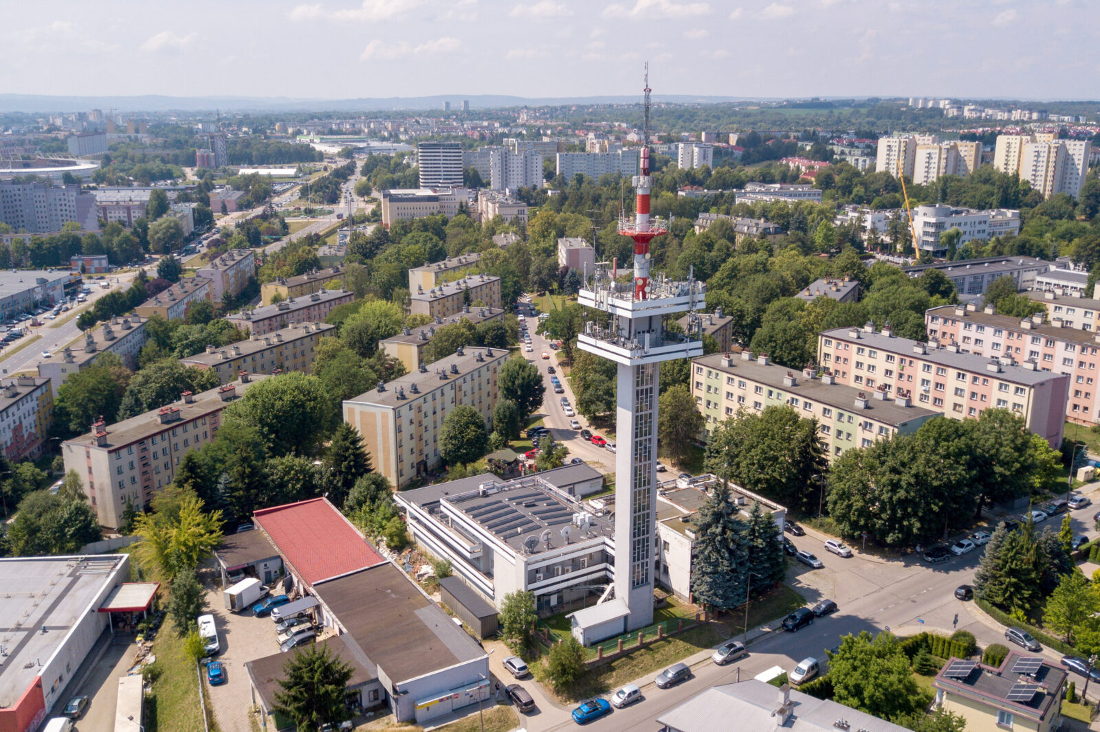 Wieża telewizyjna na Baranówce widok z drona