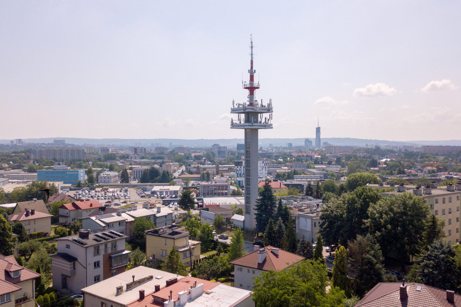 Wieża telewizyjna na Baranówce widok z drona